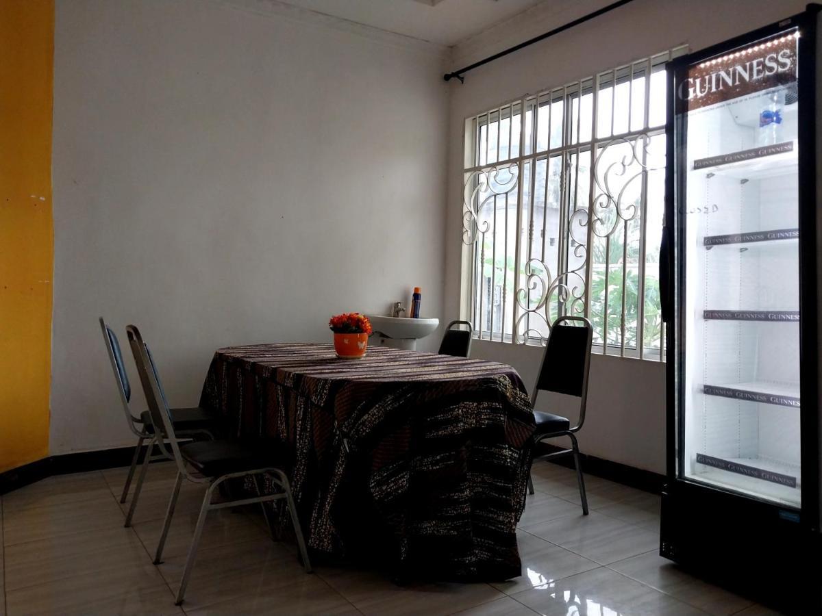 Bed and Breakfast L&J Modern Backpackers Kigamboni Beach House Дар-эс-Саламе Экстерьер фото