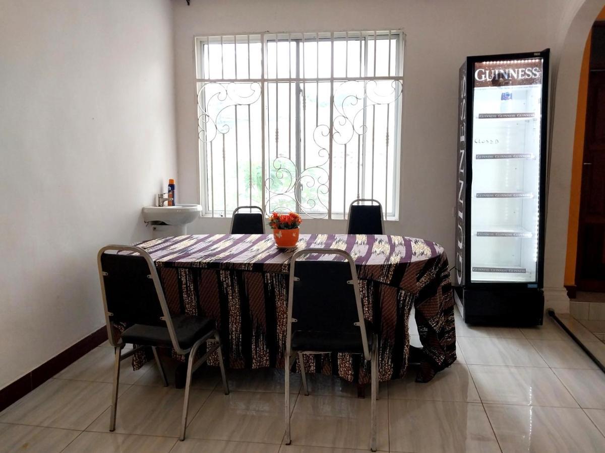 Bed and Breakfast L&J Modern Backpackers Kigamboni Beach House Дар-эс-Саламе Экстерьер фото